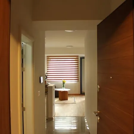 Cozy Convenient In Skopje